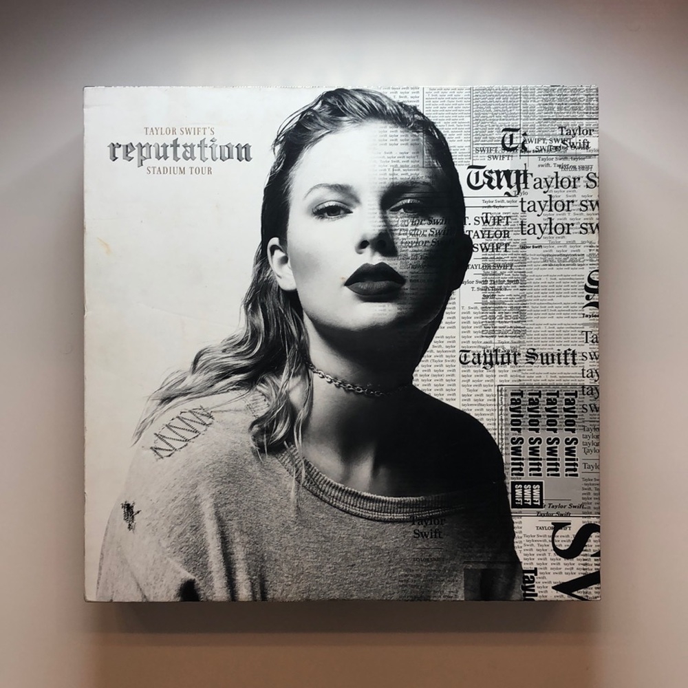 COPY - Taylor Swift reputation VIP Tour Box